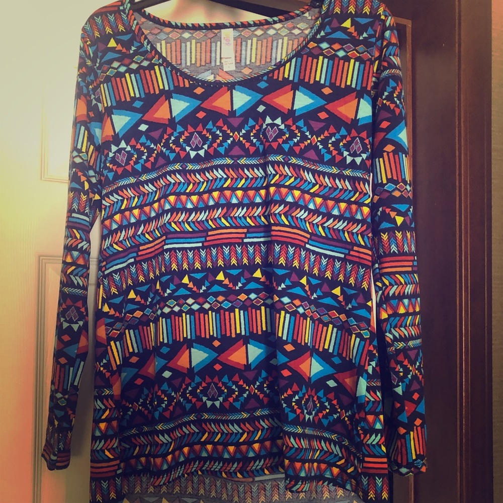 LuLaroe small  Lynnae top